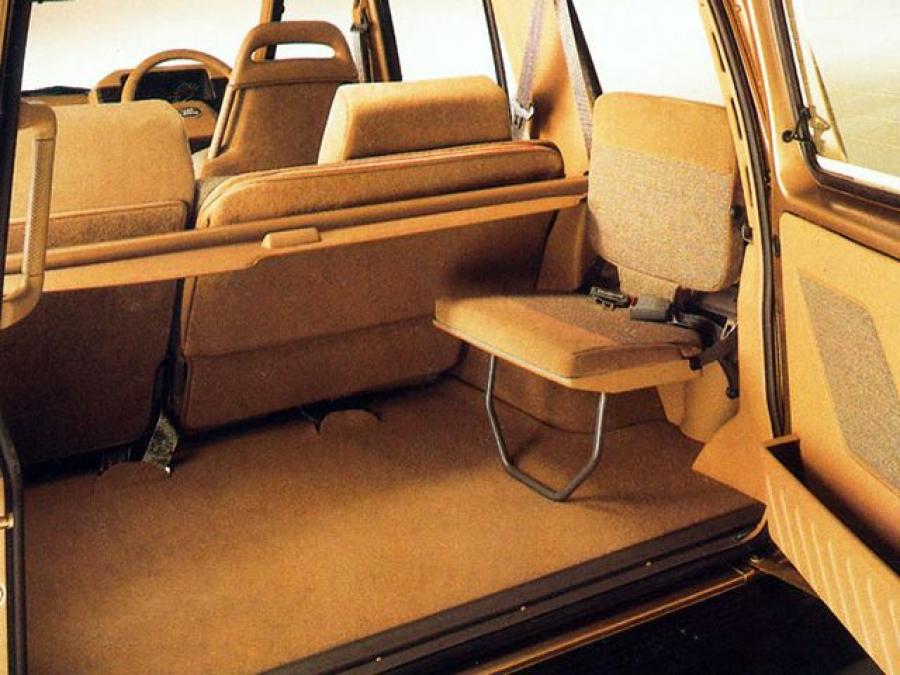  Land Rover Discovery 3-Door 1989 года  (UK) (фото 12 из 12)